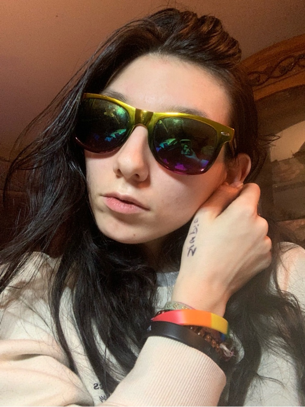 Variety Sunglasses $7 2 and 4 are sold - Picture 10 of 16